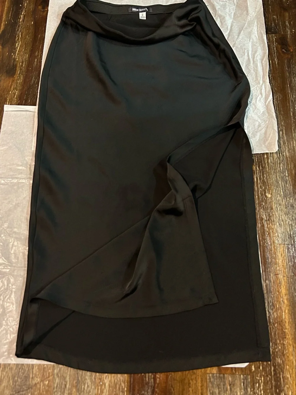 NWOT UO Edy Satin Midi Skirt | Urban Outfitters